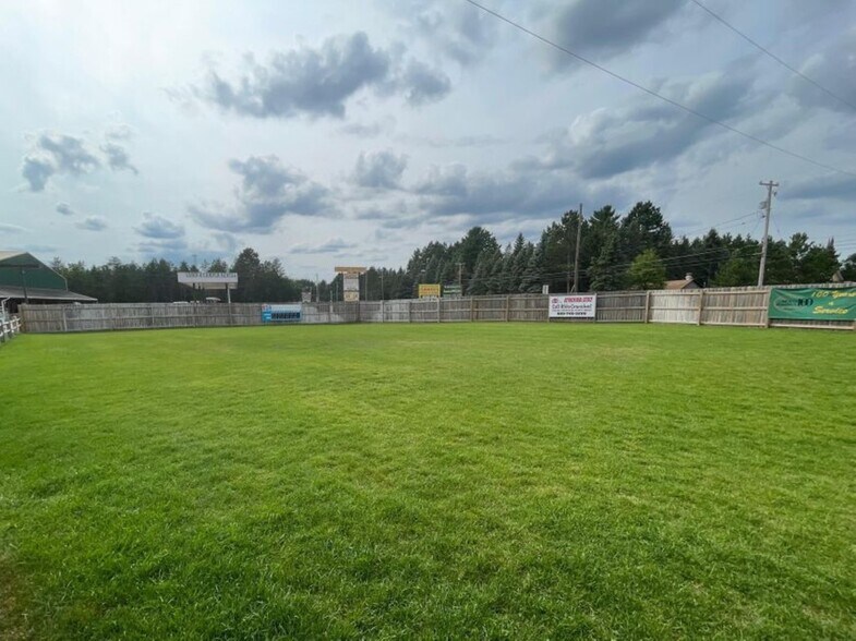 More Photos Of 2262 Deeter Rd & M72, Luzerne Restaurant For Sale