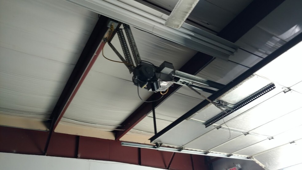 More Photos Of 400-460 Fame Rd, Dayton Light Distribution For Lease