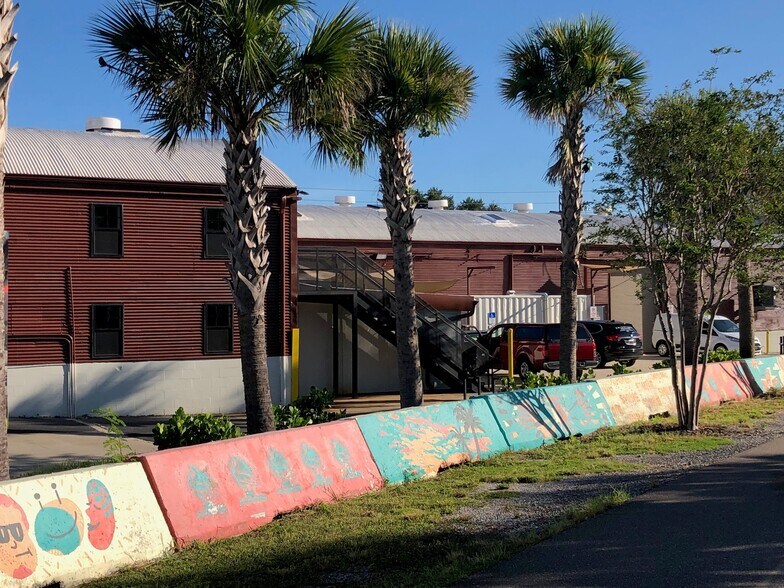 More Photos Of 1942 2nd Ave S, Saint Petersburg Warehouse For Lease