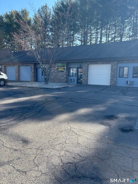 More Photos Of 400 Chapel Rd, South Windsor Light Manufacturing For Sale