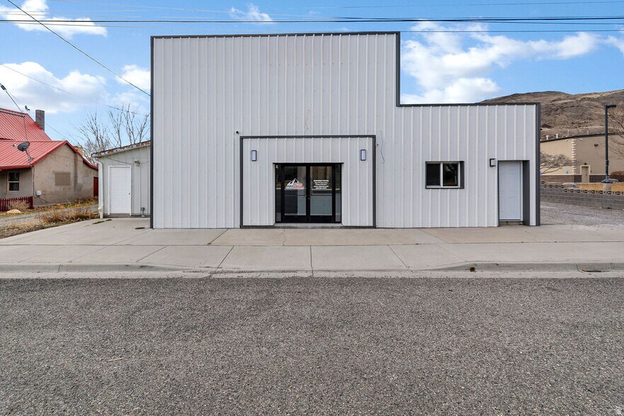 Primary Photo Of 46 S Center St, Elsinore Industrial For Sale
