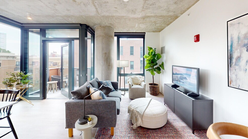 More Photos Of 1717 S Michigan Ave, Chicago Apartments For Lease