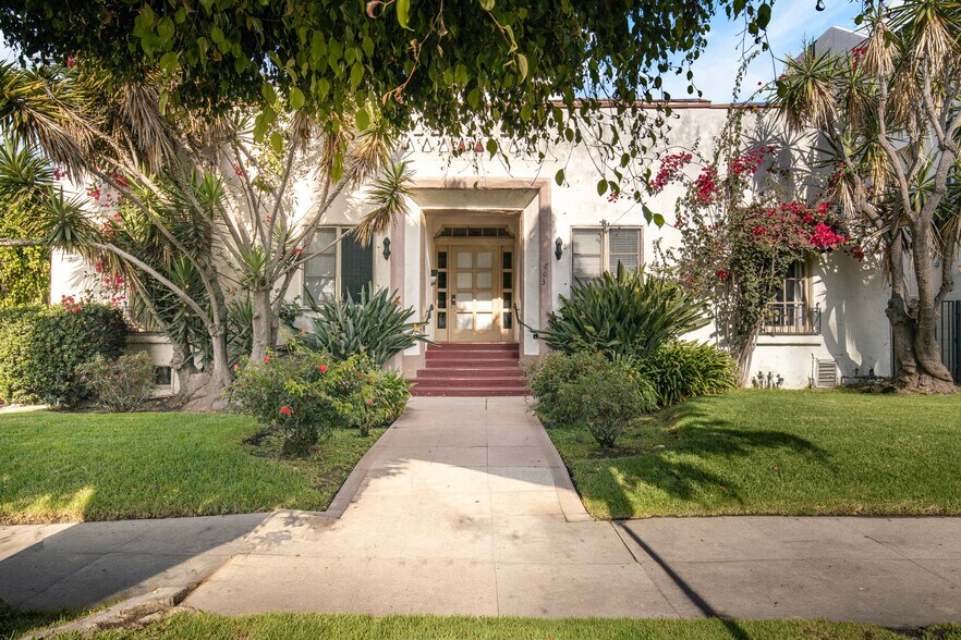 More Photos Of 803 N Detroit St, Los Angeles Apartments For Sale