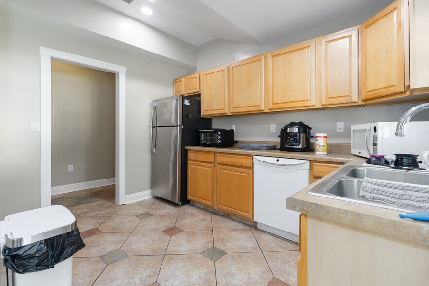 More Photos Of 1280 Highway 1, Malabar Office Residential For Sale