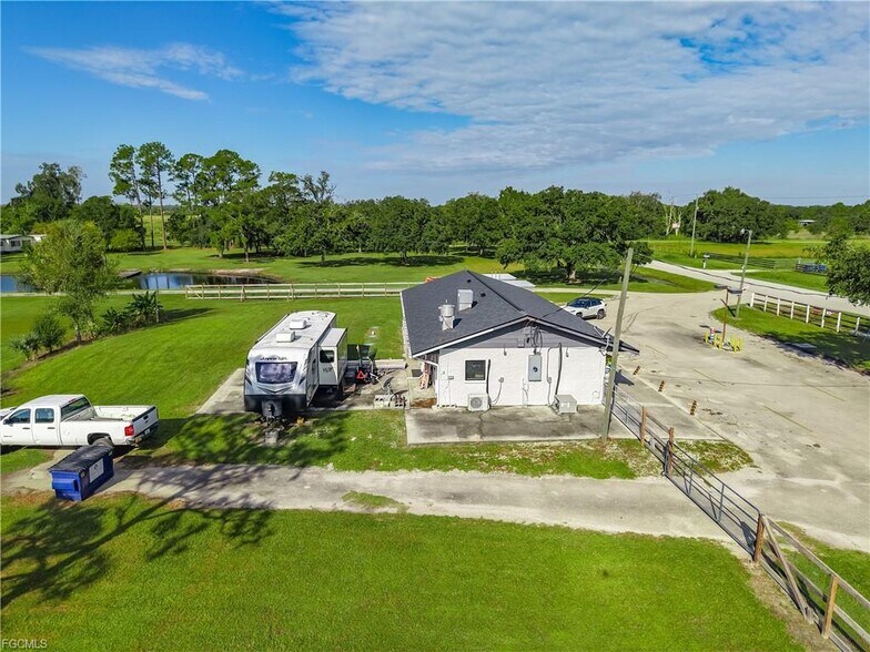More Photos Of 4443 Loblolly Bay Rd, LaBelle General Retail For Sale