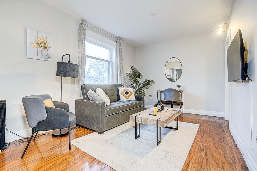 More Photos Of 12 Vincent St, Newmarket Office For Sale