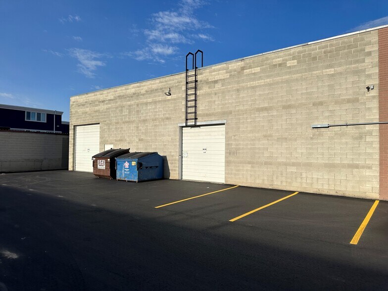 More Photos Of 157-175 W Glover Ln, Midvale Warehouse For Lease