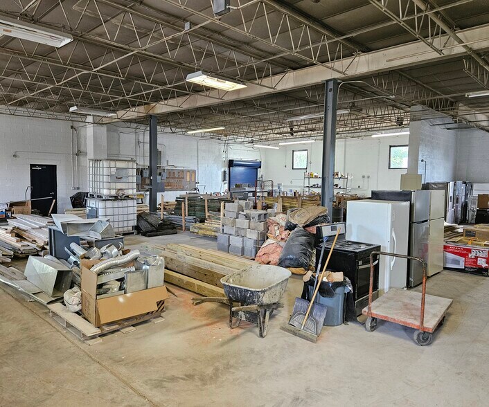 More Photos Of 6624 Quad Ave, Rosedale Industrial For Sale