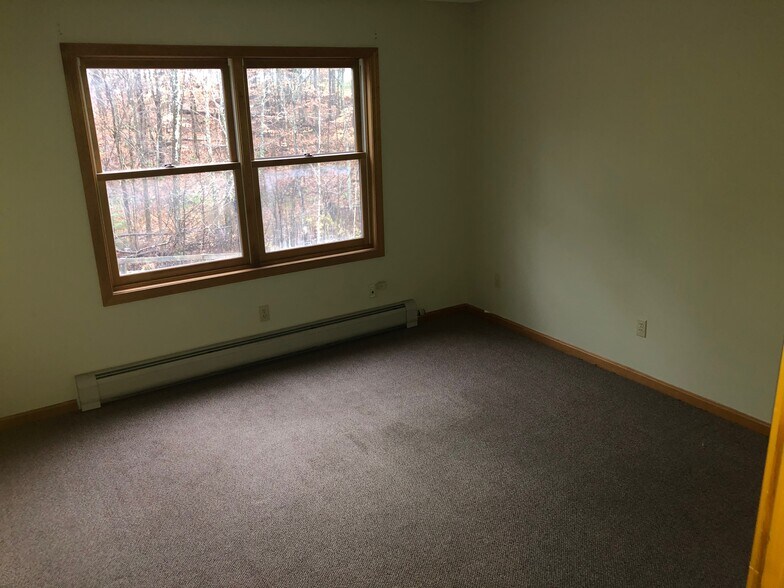 More Photos Of 734 E US Route 4, Rutland Office For Sale