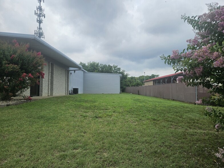 More Photos Of 7010 Calmar Dr, Mechanicsville Warehouse For Sale