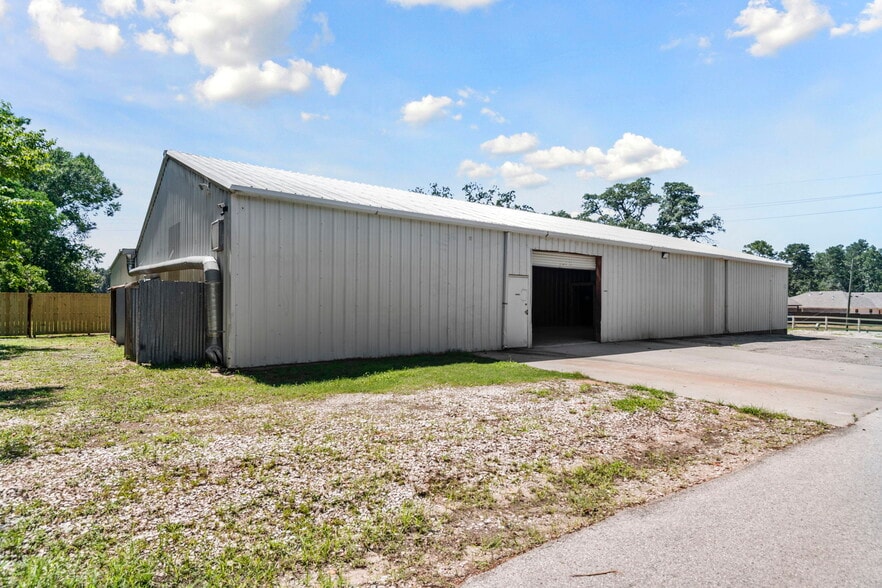 More Photos Of 25232 Hardin Store Rd, Magnolia Manufacturing For Lease
