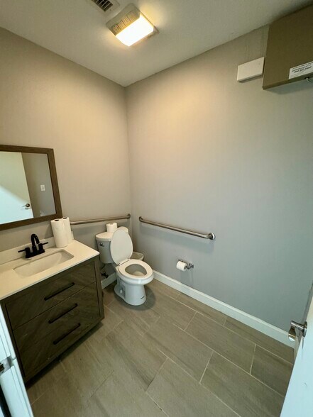 More Photos Of 17 Route 125, Kingston Office For Lease