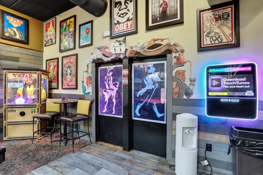 More Photos Of 11475 San Jose Blvd, Jacksonville Bar For Sale