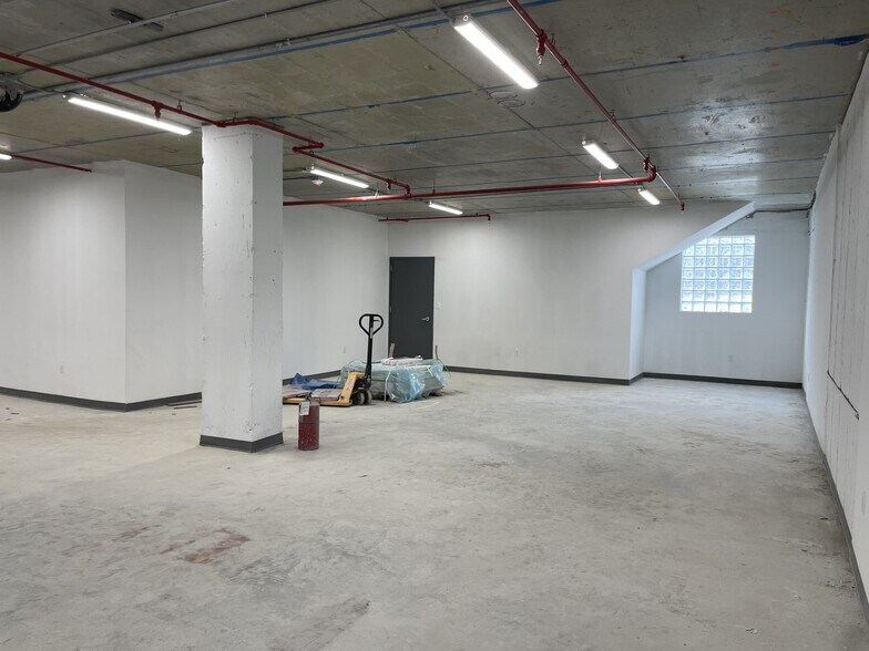 More Photos Of 150-15 Barclay Ave, Flushing Apartments For Sale