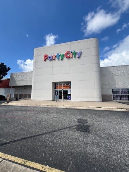 Primary Photo Of 2640 N Salisbury Blvd, Salisbury Freestanding For Lease