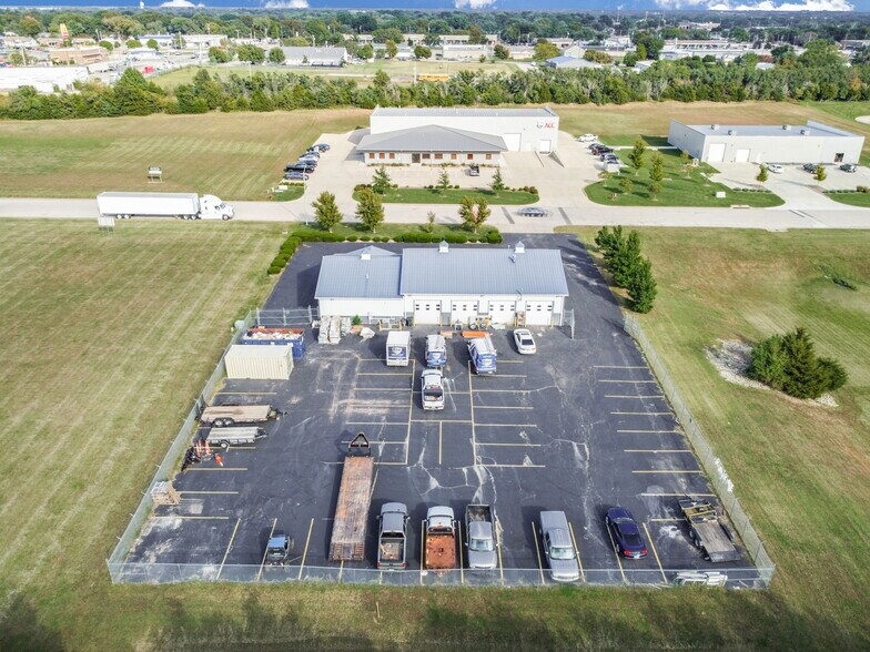 More Photos Of 801 N River St, Derby Warehouse For Sale