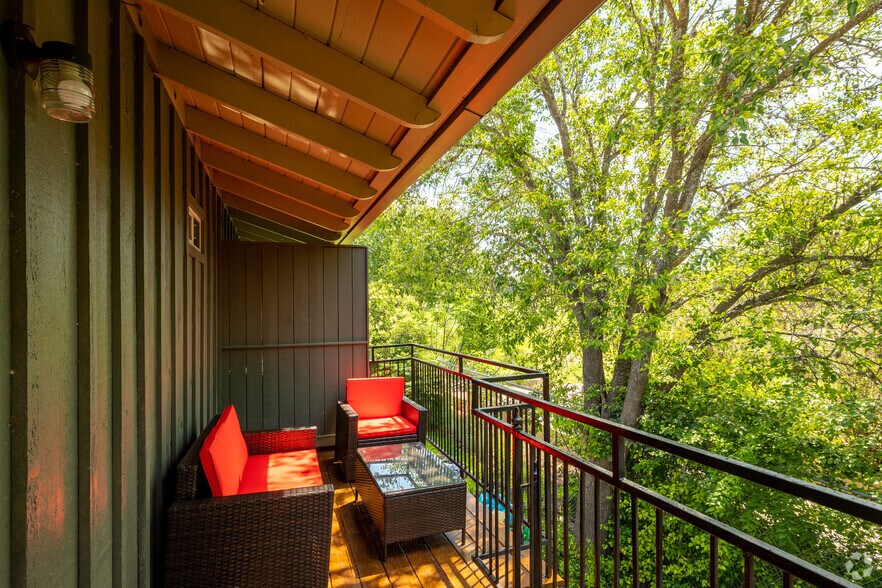 More Photos Of 7314-100 Oak Manor Dr, San Antonio Apartments For Sale