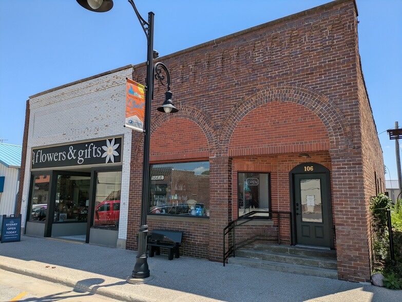 More Photos Of 106 NE 2nd St, Stuart Storefront For Sale