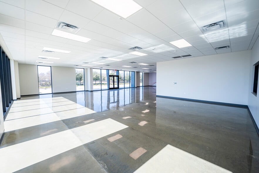 More Photos Of 14621 Kirby Dr, Pearland Unknown For Lease