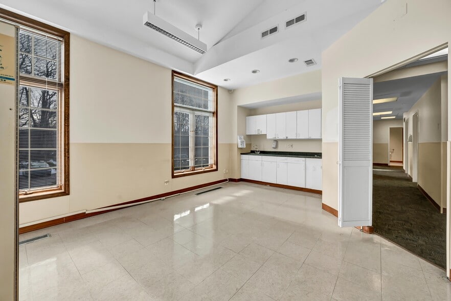 More Photos Of 48 Route 6, Yorktown Heights Medical For Sale