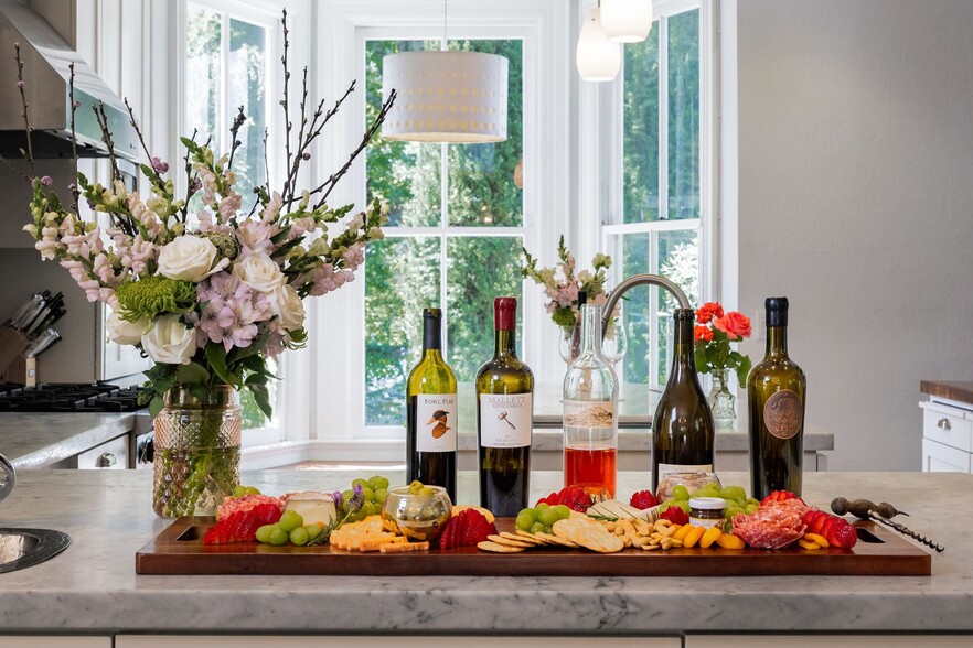 More Photos Of 1805 Foothill Blvd, Calistoga Hospitality For Sale