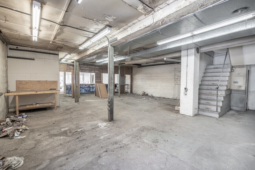 More Photos Of 420-424 W State St, Ithaca Freestanding For Lease