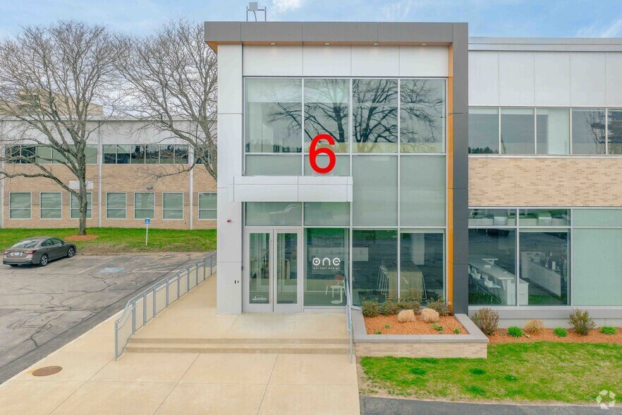 More Photos Of 4 Crosby Dr, Bedford Unknown For Lease