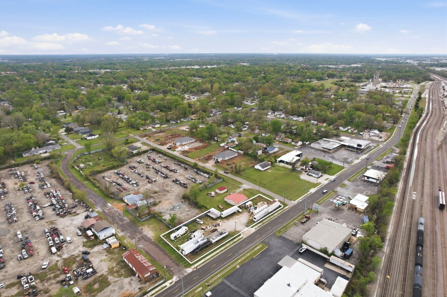More Photos Of 2320 W Division St, Springfield Land For Sale
