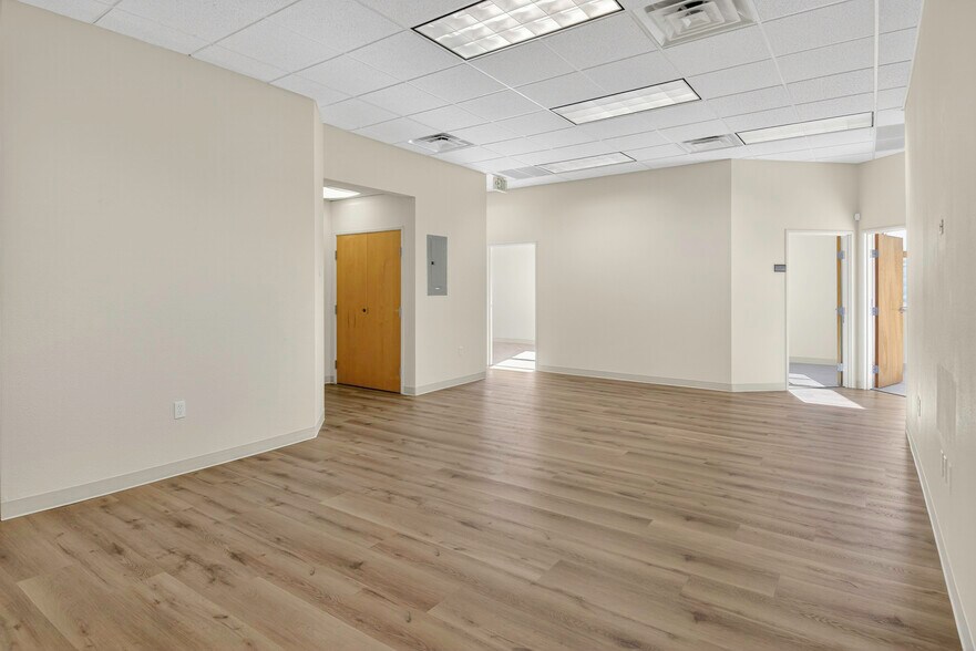 More Photos Of 88 Inverness Cir E, Englewood Office For Sale