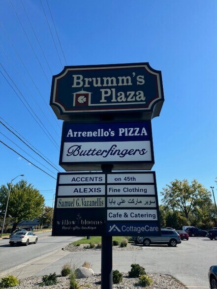 More Photos Of 2540-2550 45th St, Highland General Retail For Lease