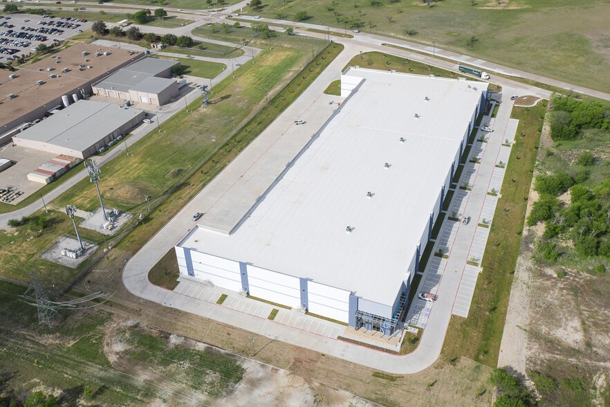 More Photos Of 4900 Marine Creek Pkwy Pky, Fort Worth Warehouse For Lease