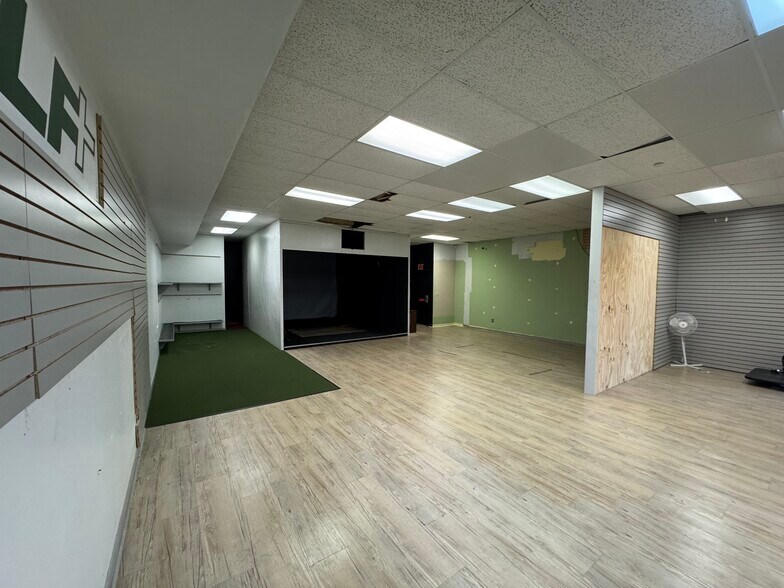 More Photos Of 2571 Montgomery Hwy, Dothan Freestanding For Lease