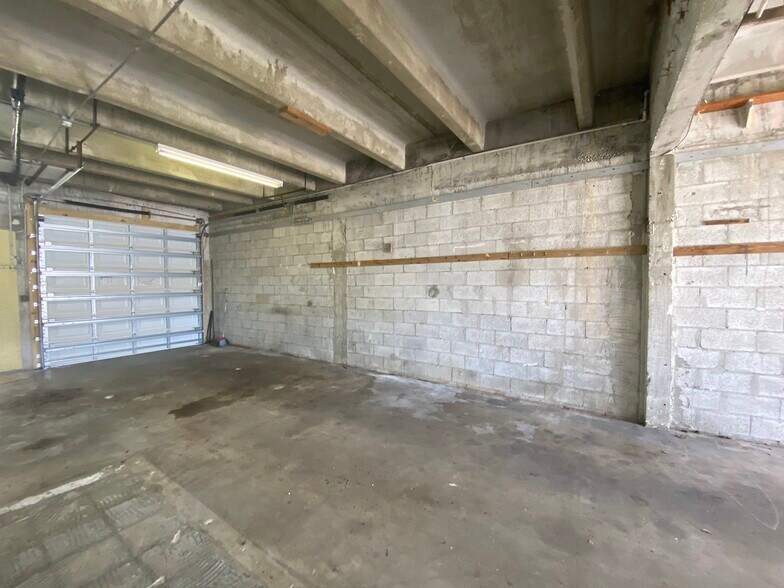 More Photos Of 2126 Collins Ct, Hollywood Refrigeration Cold Storage For Lease