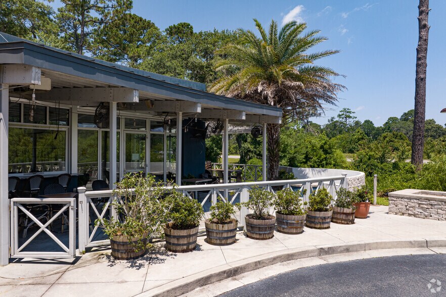 More Photos Of 7815 E US Hwy 80, Savannah Restaurant For Sale