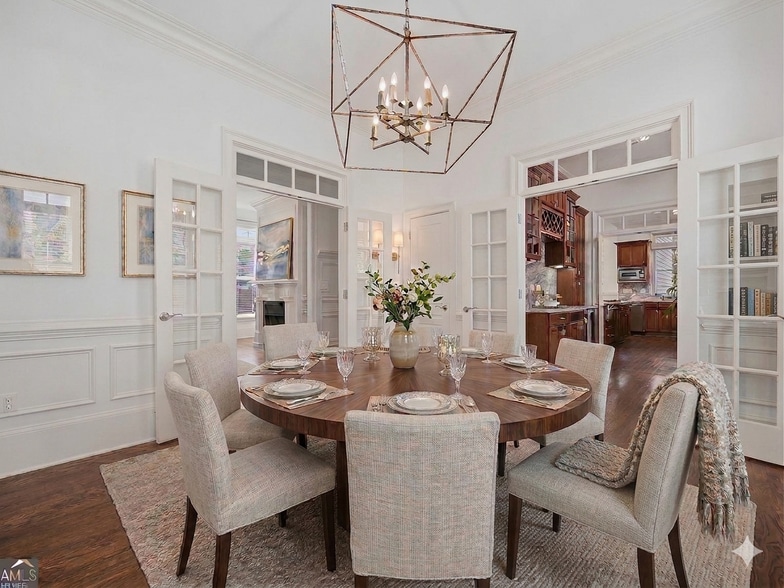 More Photos Of 574 East Ave NE, Atlanta Specialty For Sale