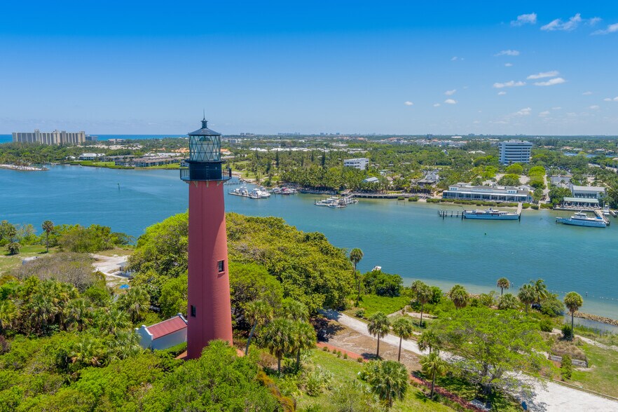 More Photos Of 1010 Dakota Dr, Jupiter Apartments For Lease