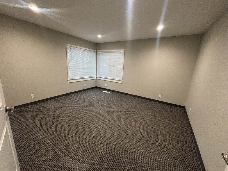 More Photos Of 1130-1132 McKendrie St, San Jose Medical For Lease