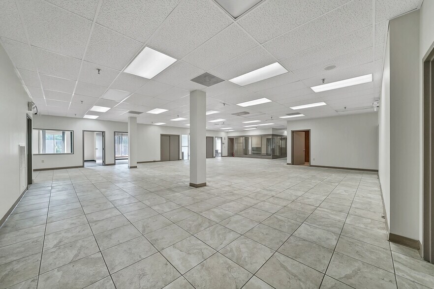 More Photos Of 25 Oakland Ave, Chester Warehouse For Sale