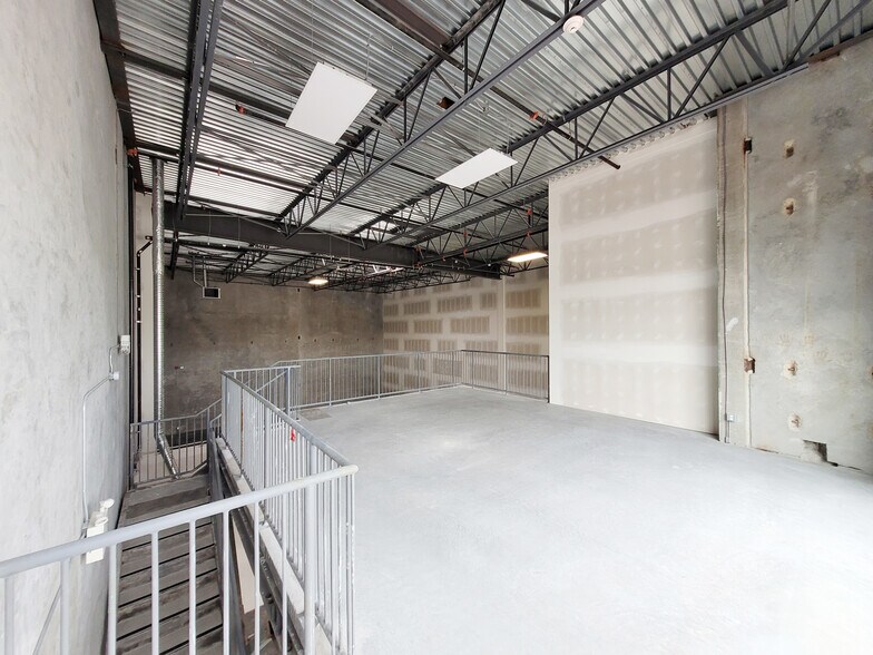 More Photos Of 6286 203 St, Langley Warehouse For Lease