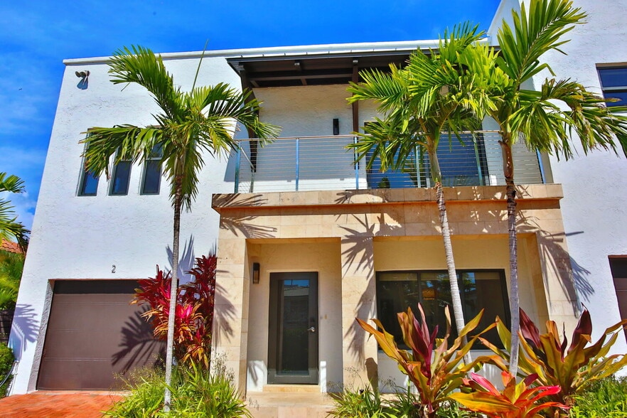 More Photos Of 1121 Bel Air Dr, Highland Beach Apartments For Sale