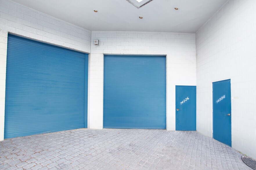 More Photos Of 14200-14238 SW 136th St, Miami Light Manufacturing For Sale