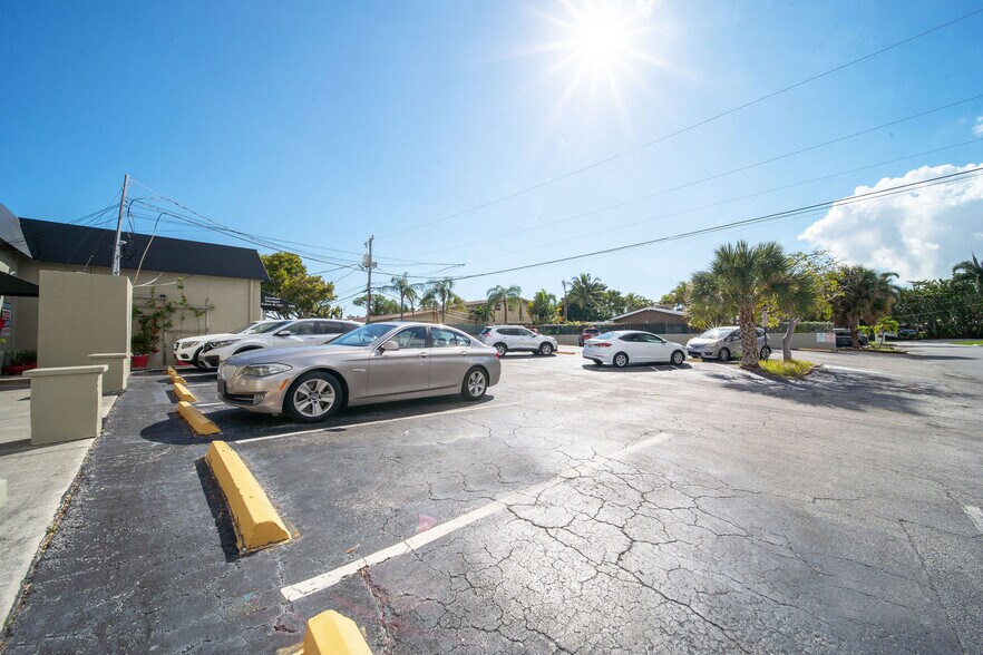 More Photos Of 1902 E Oakland Park Blvd, Fort Lauderdale Unknown For Lease