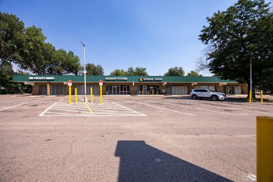 More Photos Of 831 S Circle Dr, Colorado Springs Storefront Retail Office For Sale