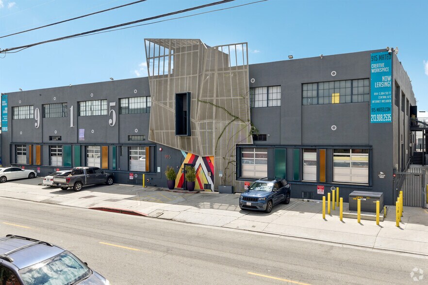 More Photos Of 915 Mateo St, Los Angeles Office For Lease