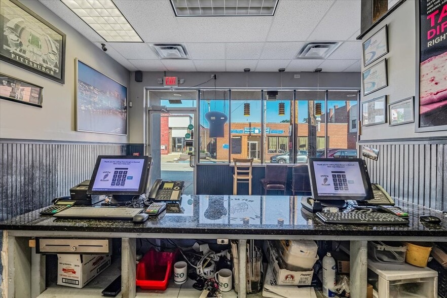 More Photos Of 3404 Main St, Homestead Storefront For Sale