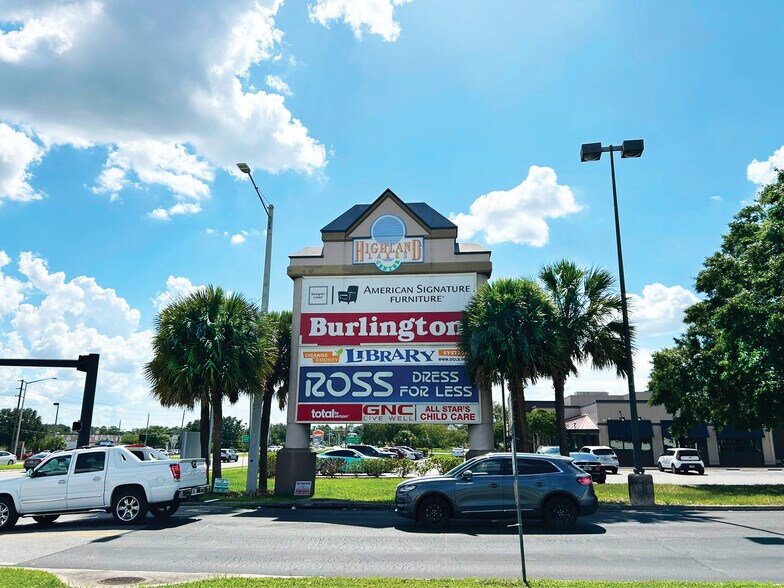 More Photos Of 7149-7475 W Colonial Dr, Orlando Unknown For Lease