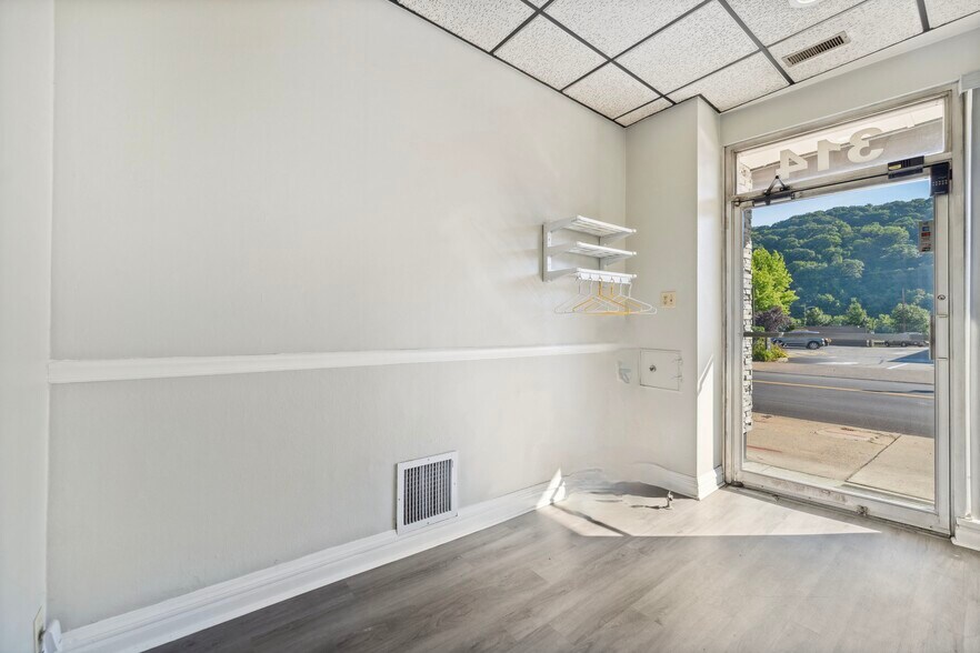 More Photos Of 314-316 W Main St, Monongahela Storefront Retail Office For Sale