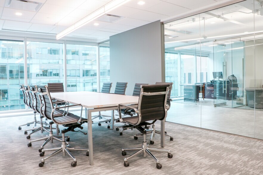 More Photos Of 1015 18th St NW, Washington Office For Lease