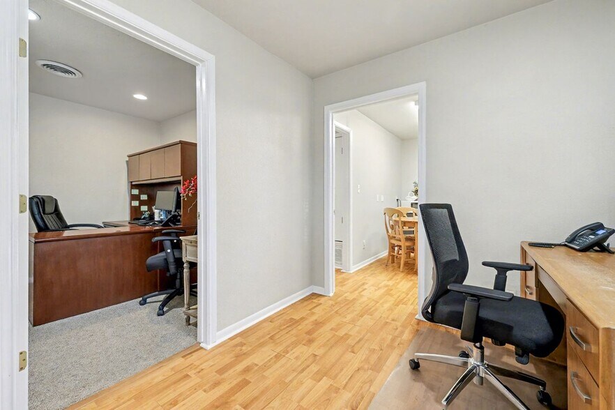 More Photos Of 2406 Dawn Dr, Georgetown Office For Sale