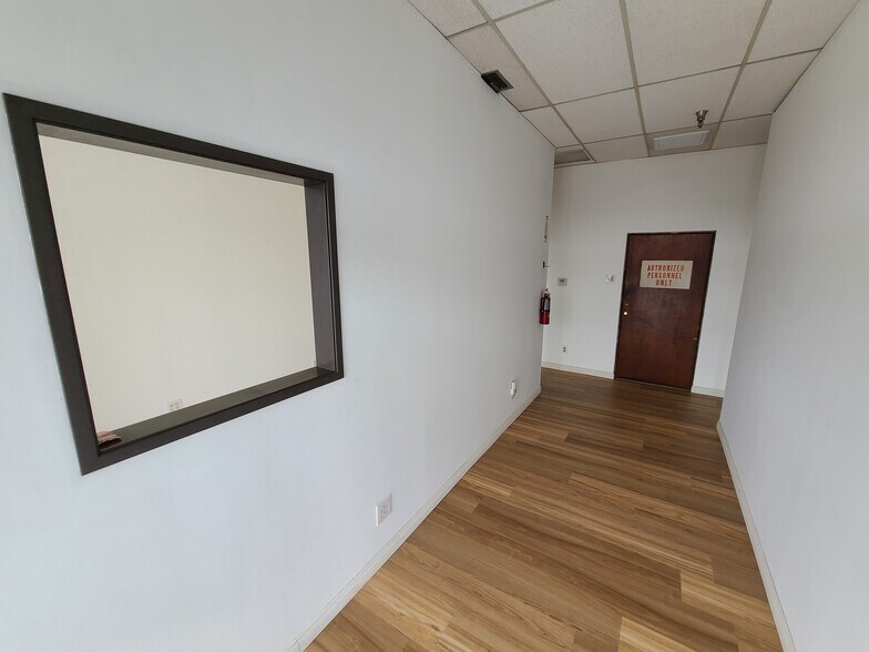 More Photos Of 141 E 157th St, Gardena Warehouse For Lease